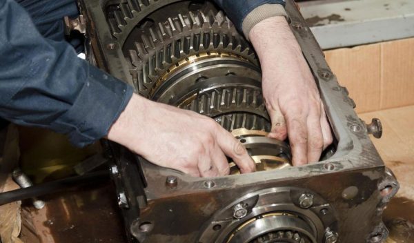 Clutches-and-Manual-Transmission-Repairs-Img